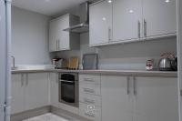 Flamingo - Two-Bed Apartment with Seaview , Great Location - Ferienwohnung