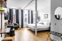 The Phenix Historic DTWN Hotel, King Bed, Pickering Square View, Room # 301 - B&B