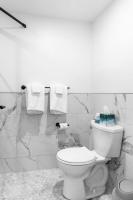 The Phenix Historic DTWN Hotel, King Bed, Pickering Square View, Room # 301 - B&B Bangor