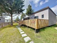 Chalet cosy avec piscine chauffée, terrasse et parking à 2 pas de la plage de Jullouville - FR-1-361-480 - Chambres d’hôtes Jullouville
