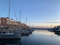 GRUISSAN PORT JOLI T3 DUPLEX - Chambres d’hôtes Gruissan