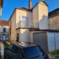 Chez Alba - terrasse, local à vélos et parking au centre historique - B&B Tonnerre