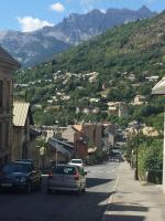 Super appartement en résidence proche du centre - B&B Briançon