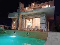 Villa de Sol in Los Alcazares with 4 bedrooms, private swimming pool, sauna and jacuzzi. - Chambres d’hôtes Los Alcázares
