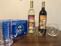 Fun & Funky Asheville Home with Pool Table, Darts - Bed and Breakfast Arden