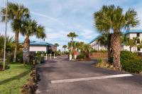 Private Balcony - Beach - Pool and Pickleball - Ferienwohnung Tybee Island