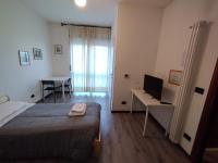 Zweibettzimmer mit Balkon