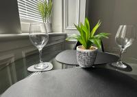 Trendy West End Apartment, Glasgow - B&B