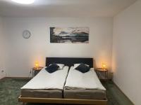 METRO APARTMENT - Bed and Breakfast