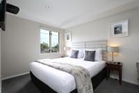 One Bedroom Apartment with Spa Bath