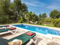 Magnífica villa con piscina en zona bosque Sant Jordi de Alfama - Chambres d'hôtes Las Tres Cales