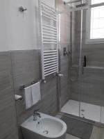 Peonia la casa...... vacanze per tutti - B&B Roma