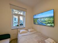 B&B Zagreb - Funktastic Condo w Floor Heating, 55'' TV, Washer & Dryer - Bed and Breakfast Zagreb