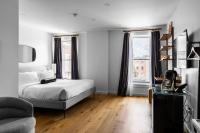 B&B Bangor - The Phenix DTWN Historic Hotel, King Bed, Room # 307 - Bed and Breakfast Bangor