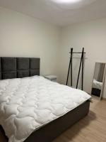 White apartment, in the center of Tirana - Chambres d'hôtes Tirana