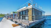 Hausboot Geiseltalsee - Floating House - WELL Hausboote - Family & Friends - B&B