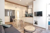 Ragnar House - 3 pièces à 200m de la mer - B&B Antibes