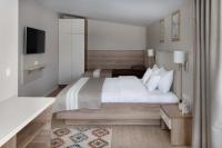 Triple Room with Lake View