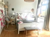 Doppelzimmer mit Gartenblick