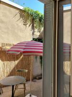 Chambre calme et indépendante sur cour - Bed and Breakfast Lyon