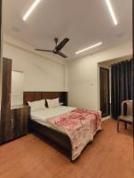 Deluxe Double Room (2 Adults + 1 Child)