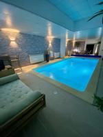 Maison 2 piscines int/ext, spa - Ferienwohnung