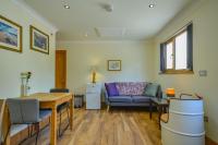 B&B Garnant - Cosy Cabin Perfect To Explore - Bed and Breakfast Garnant