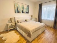Luxury Central Apartment Easy Kaunas - B&B Kaunas