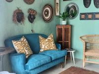 Coral Tree Cottage at Villa Roc Guesthouse, Salt Rock Ballito, Solar Power - B&B
