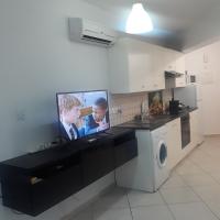 A CHEERFUL APARTMENT in a popular area - B&B Panagia