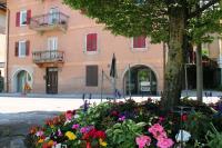 Vacanze Val di Non - Appartamento nel centro di Romeno - B&B