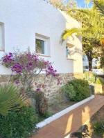 Amplio apartamento con jardín en Almadrava - Ferienwohnung Roses