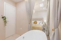 Deluxe Double Room with Bath