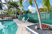 Paradise Oasis with Heated Pool 8 mins from the Beach! - Ferienwohnung Pompano Beach