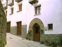 Casa Rural Urandi I - Bed and Breakfast Burgui