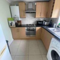 B&B London - 3-BR Residence Near Emirates Stadium! - Bed and Breakfast London