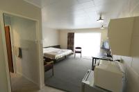Estudio con cama extragrande