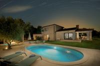 Luxury Villa in Istria - 9,000 sqm Private Estate with Pool & Sauna, 15 min to Sea, near Fazana, 3 Bedrooms - B&B