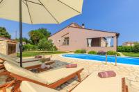 B&B Loborika - Villa Agri with large Garden and Pool near Pula - Bed and Breakfast Loborika