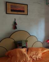 Habitación con cama matrimonial en hermoso Chalet golf - Ferienwohnung Pinamar