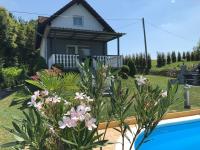 Odisea Hill House - Modern Holiday Home with swimming pool, sauna, jacuzzi, WiFi and 2 bedrooms, near Varazdin - Chambres d'hôtes Gačice
