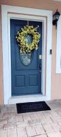 House Close to Downtown, Airport, Raymond James Stadium, and Many More Places - Bed and Breakfast