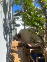Beachfront Studio in Manhattan Beach - B&B