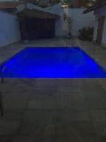 4 SUITES, AR COND TV, INTERNET, PISCINA,150 MTS PRAIA! Aceitamos Pet! - Chambres d'hôtes Guarujá