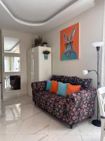 B&B Alanya - Cozy 2-Bedroom Apartment, Cleopatra Beach, Alanya - Bed and Breakfast Alanya