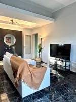 Anna's Guesthouse - Lagonisi Beach - B&B Kalývia Thorikoú