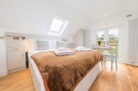 B&B Burneside - Romantic getaway in this stylish studio with views and free parking - Bed and Breakfast Burneside