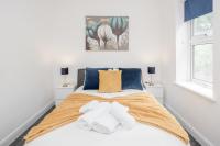 Modern Escape in 1 or 2BR Apartments with Parking - Ferienwohnung Bedford