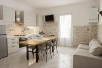 R-House - Appartamento - Ferienwohnung Collecorvino