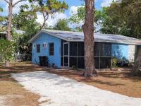Dolphin Updated Cottage On River - 1 Mile to Beach Kitchen Washer Dryer - B&B Bonita Springs